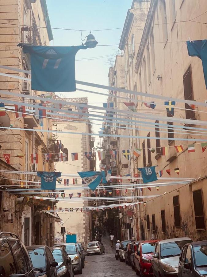 Bed & Breakfast Dimora Dei Decumani Naples