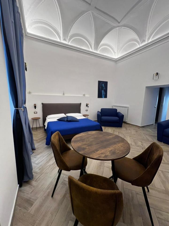 Bed & Breakfast Dimora Dei Decumani Naples